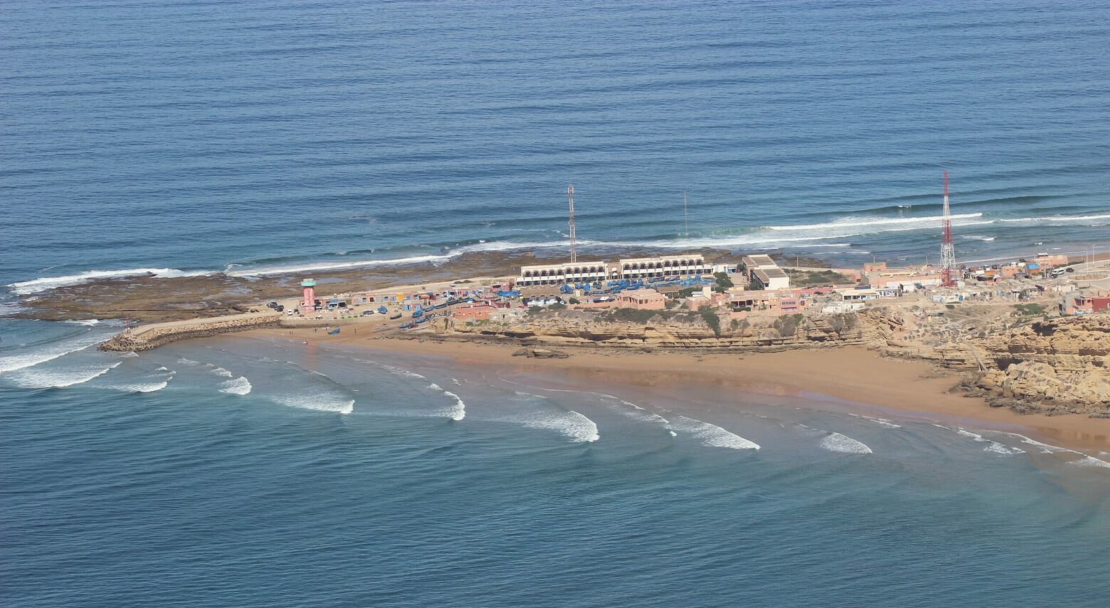 Bay Of Imsouane - dancing the waves