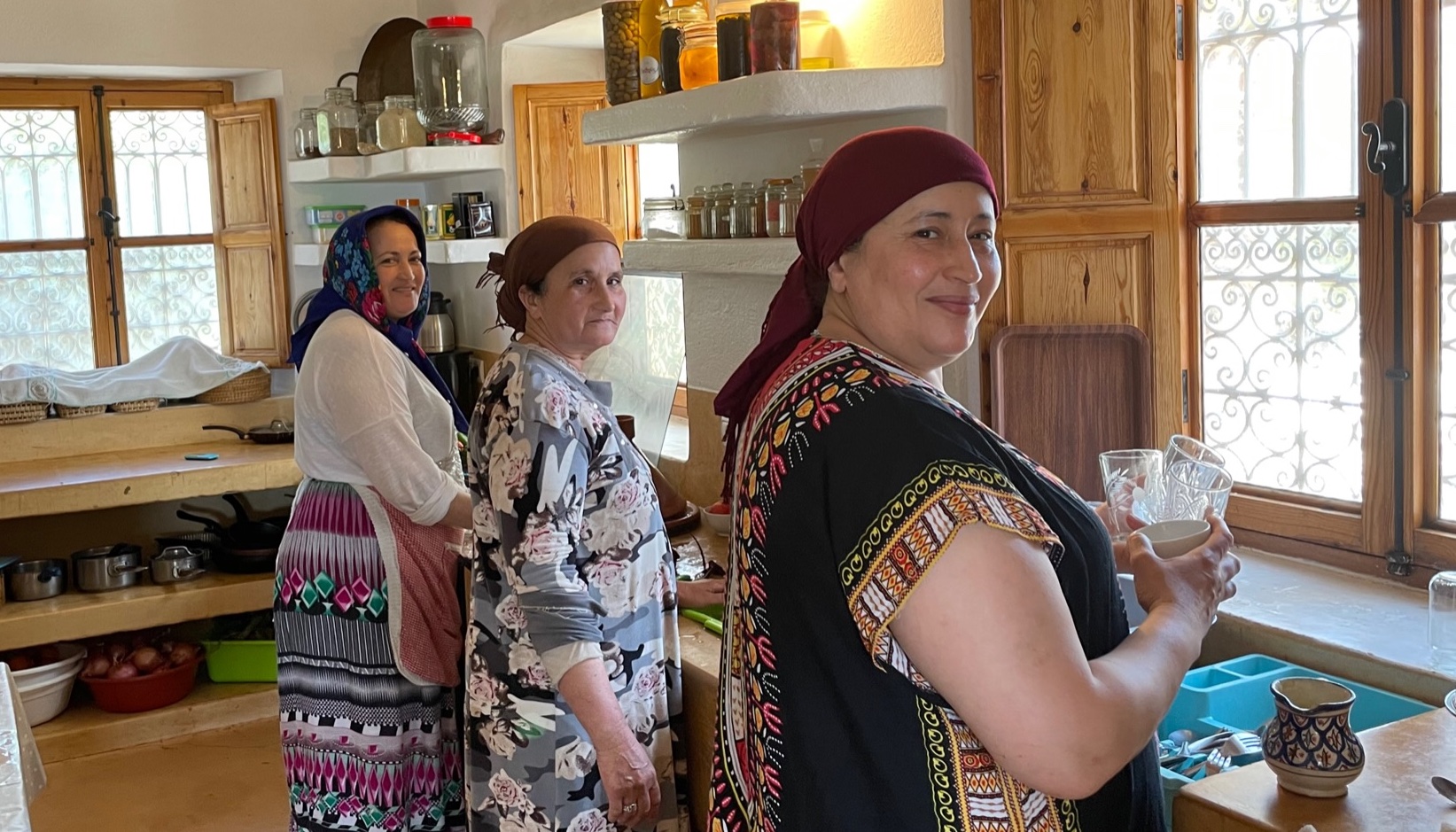 KELTOUM, KHADIJA & R'KIA
